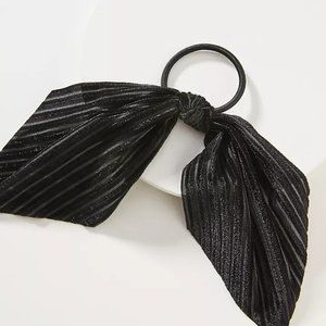Anthropologie Ribbed Velvet Ponytail Holder Set (2)